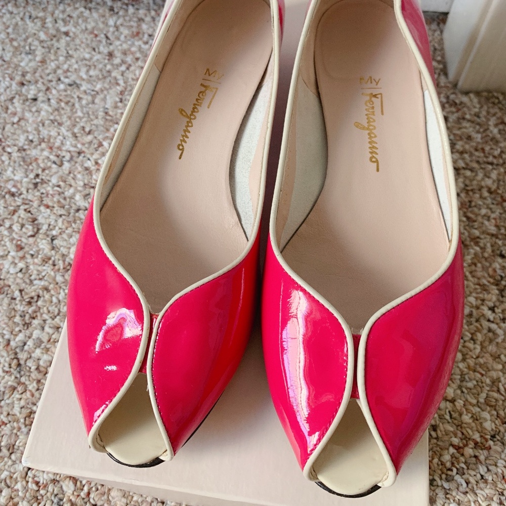 Salvatore Ferragamo Bellissimo pink flats 7.5B